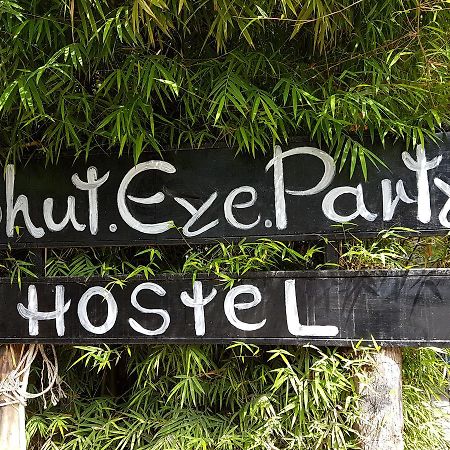 Shut Eye Party Hostel (Adults Only) Pai Exterior photo