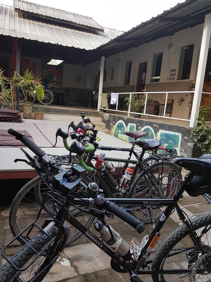 Shut Eye Party Hostel (Adults Only) Pai Exterior photo
